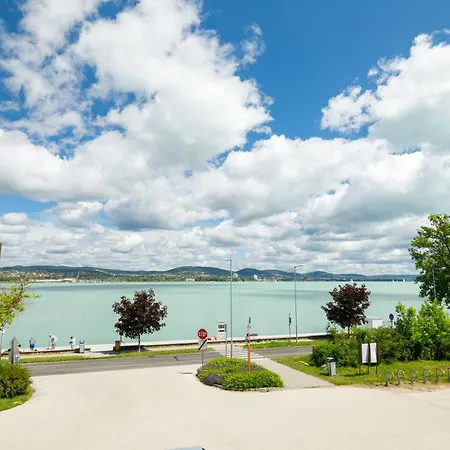 Lepke és étterem Tihany