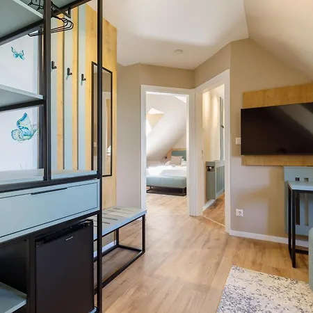 Casa de hóspedes Lepke és étterem 3*