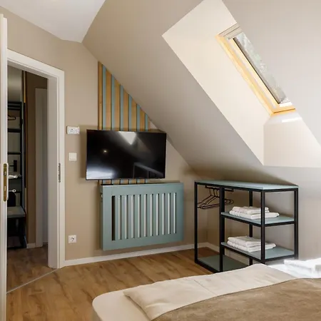 Lepke és étterem 3*