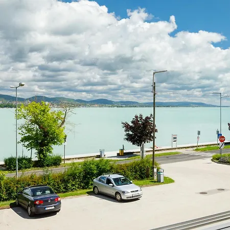 Lepke és étterem 3* Tihany